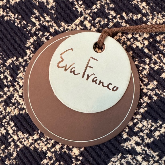 NWT EVA FRANCO Classy Top Size Medium - Picture 4 of 7